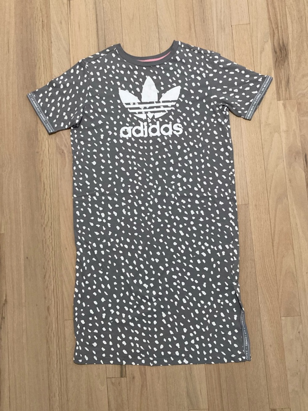 ADIDAS 🩶 Dot Pattern T-Shirt Dress - Picture 5 of 11